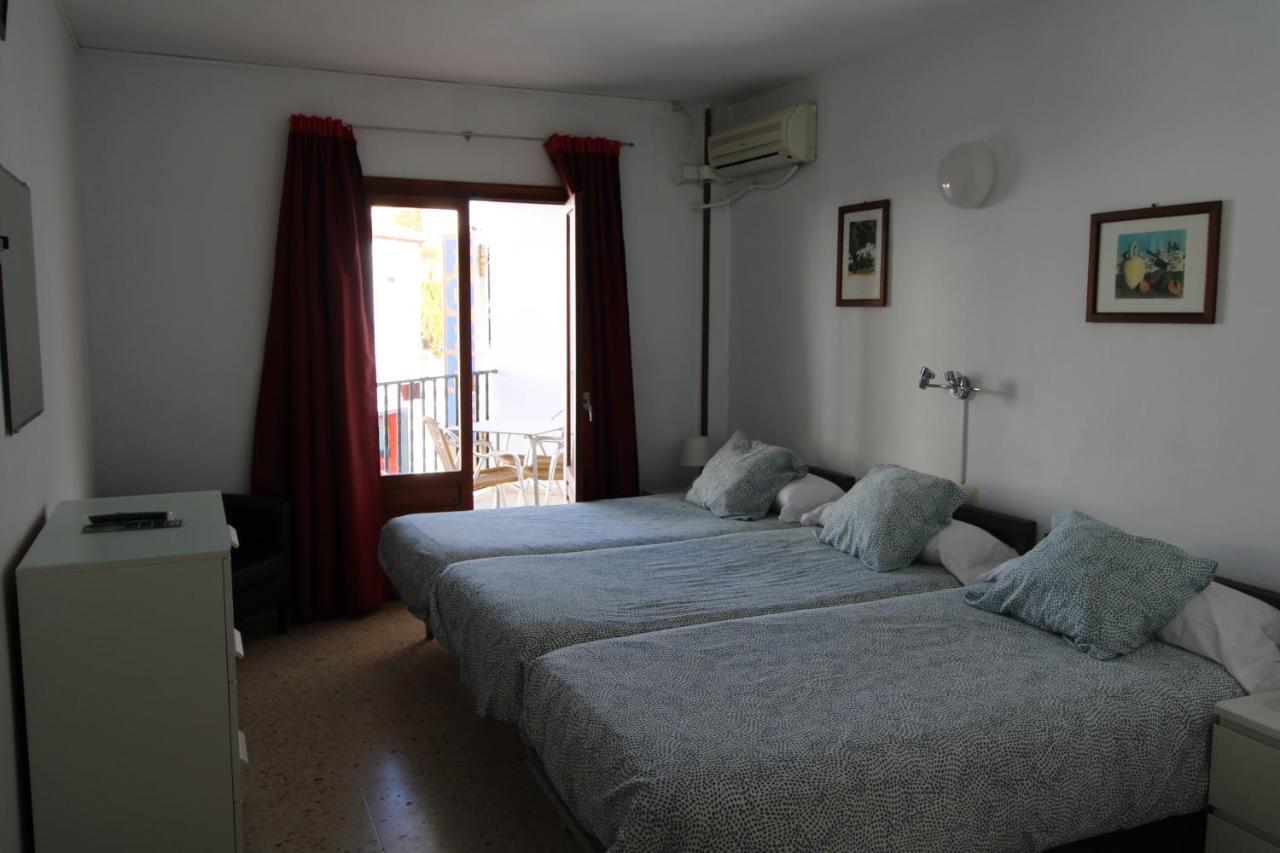 Hostal Fornet ألتيا الغرفة الصورة