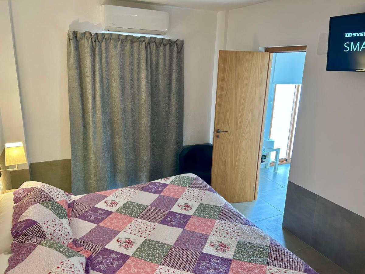 Hostal Fornet ألتيا المظهر الخارجي الصورة