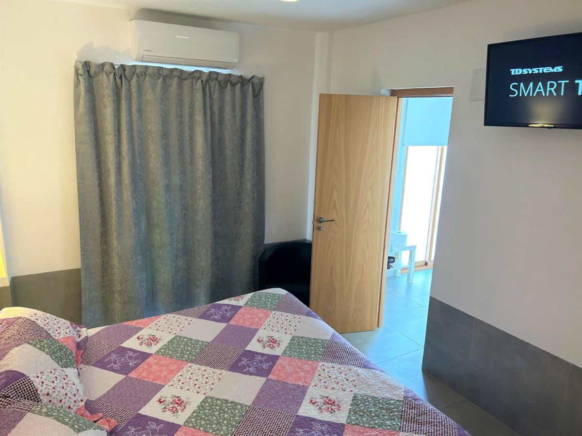 Hostal Fornet ألتيا المظهر الخارجي الصورة